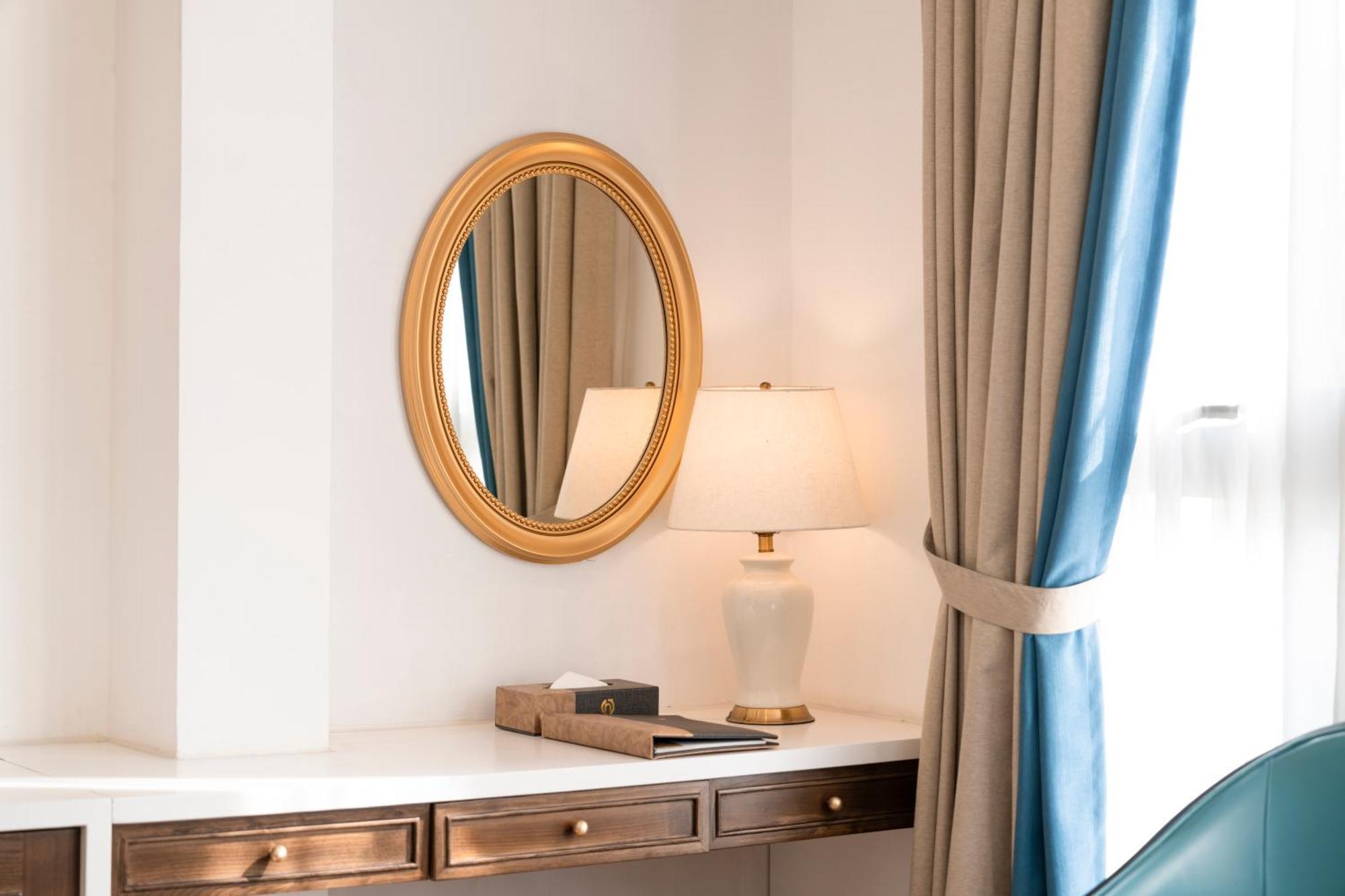 Minasi Hanoioi Lakeside Hotel Екстер'єр фото